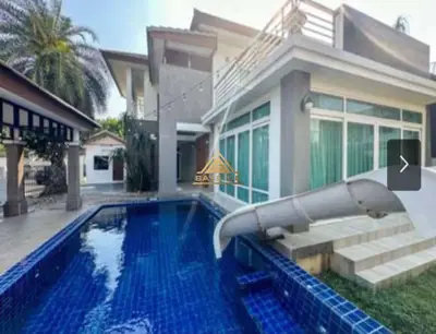 Pool Villa at North Pattaya 4  Bed 6 Bath for Sale and Rent  - House - Pattaya North - 