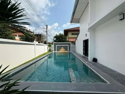 Pool Villa Near Jomtien Beach 5 Beds 6 Baths for SALE - House - Jomtien - 