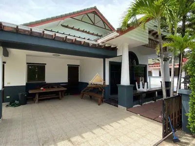 Baan Dusit Pool Villa 4 Beds 2 Baths for SALE - House - Huai Yai - 