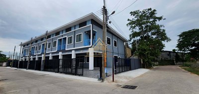  Town House For SALE conner unit - House - Jomtien - 