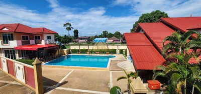 Bang Saray Resort 800 Meters from the Beach super Hot SALE - Hotel - Bangsaray - 