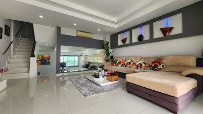 The Royal Belleview Penthouse Pratumnak 3 Beds 5 Baths for SALE - Haus - Kasetsin 2 Alley - 