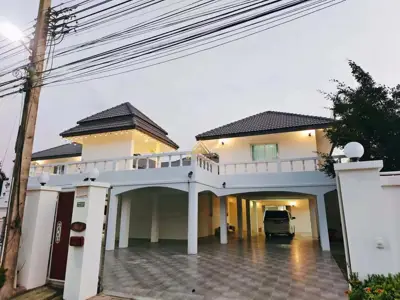 Pool villa East Pattaya for SALE