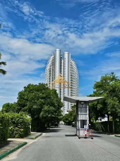 Movenpick Residences Pattaya Condo For Sale 2 beds - Eigentumswohnung - Ban Amphur - 