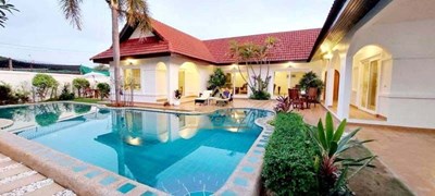 Pool Villa in Toongklom-Talman For Sale - Haus -  - 