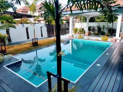 Executive House in Na Jomtien 4 Beds 5 Baths for SALE - Haus - Na Jomtien  - 