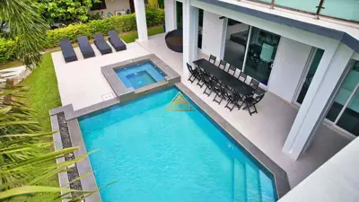 Pool Villa for SALE - Green View Villa  @ Phoenix Gold Golf & Country Club - Haus - Huai Yai - 