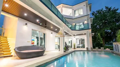 For SALE Pool Villa 4 Beds / 5 Baths - Green View Villa  @ Phoenix Gold Golf & Country Club - Haus - Huai Yai - 